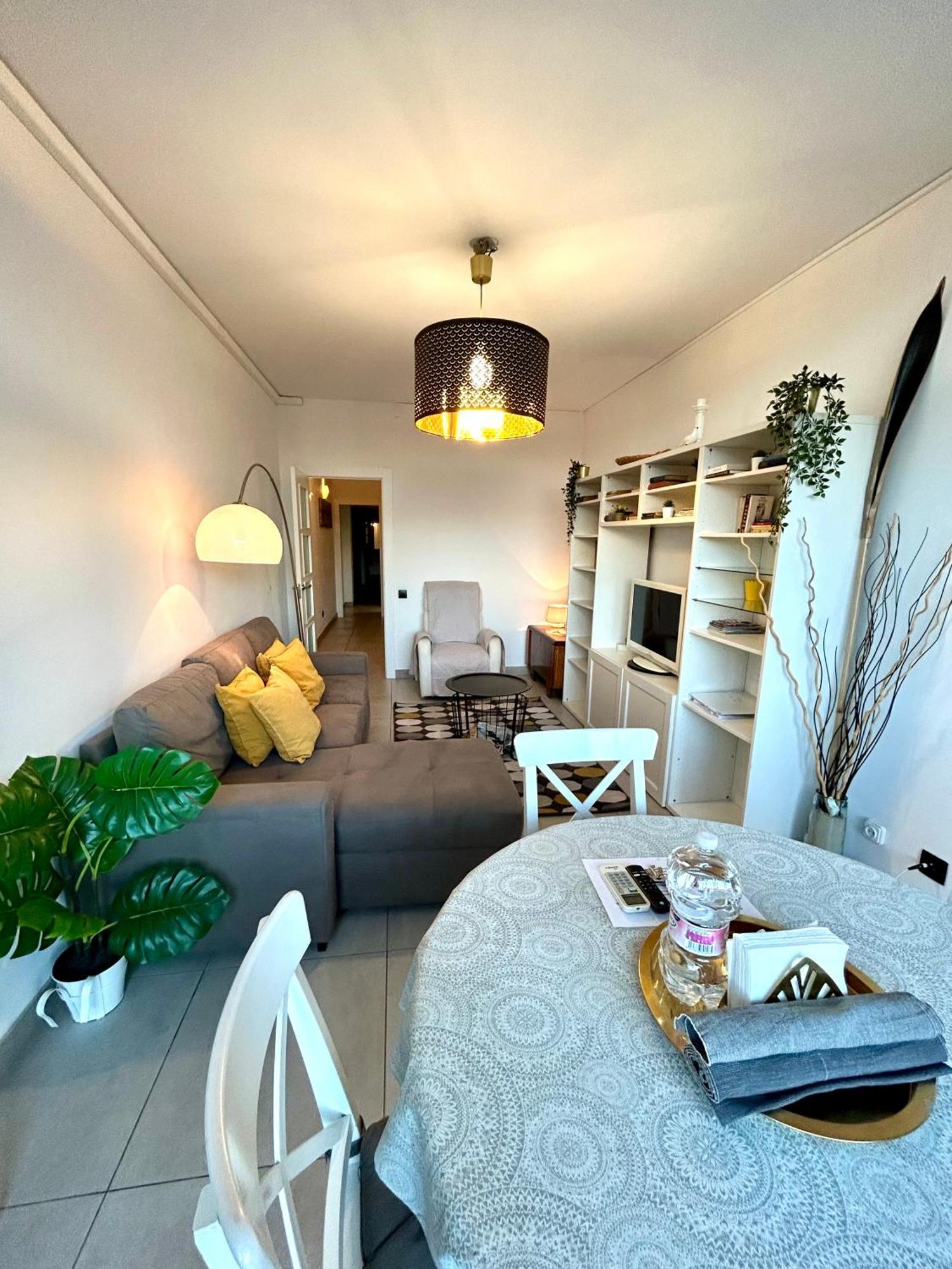 Apartment Sagrera Barcelona Ngoại thất bức ảnh